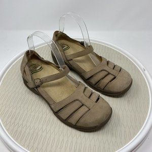 Dansko Women Buckle Flats 40 9 Tan Fisherman Sandal Tan Comfort Walking Shoes